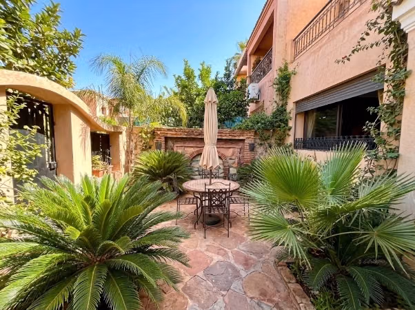 Villa de style traditionnel sobre avec Hammam