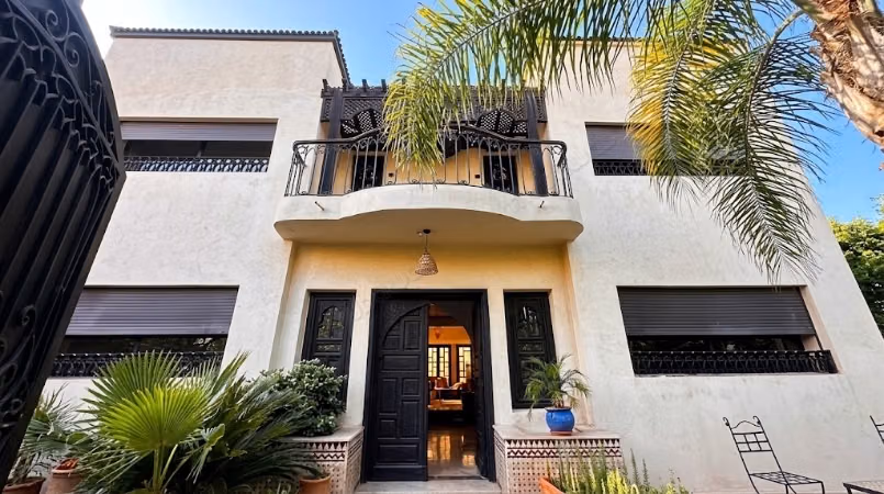 Villa de style traditionnel sobre avec Hammam