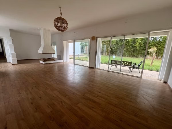 Villa de standing à louer – Souissi, Rabat