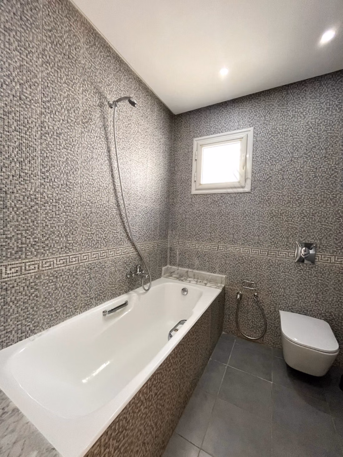 For rent: an S2 apartment with garden