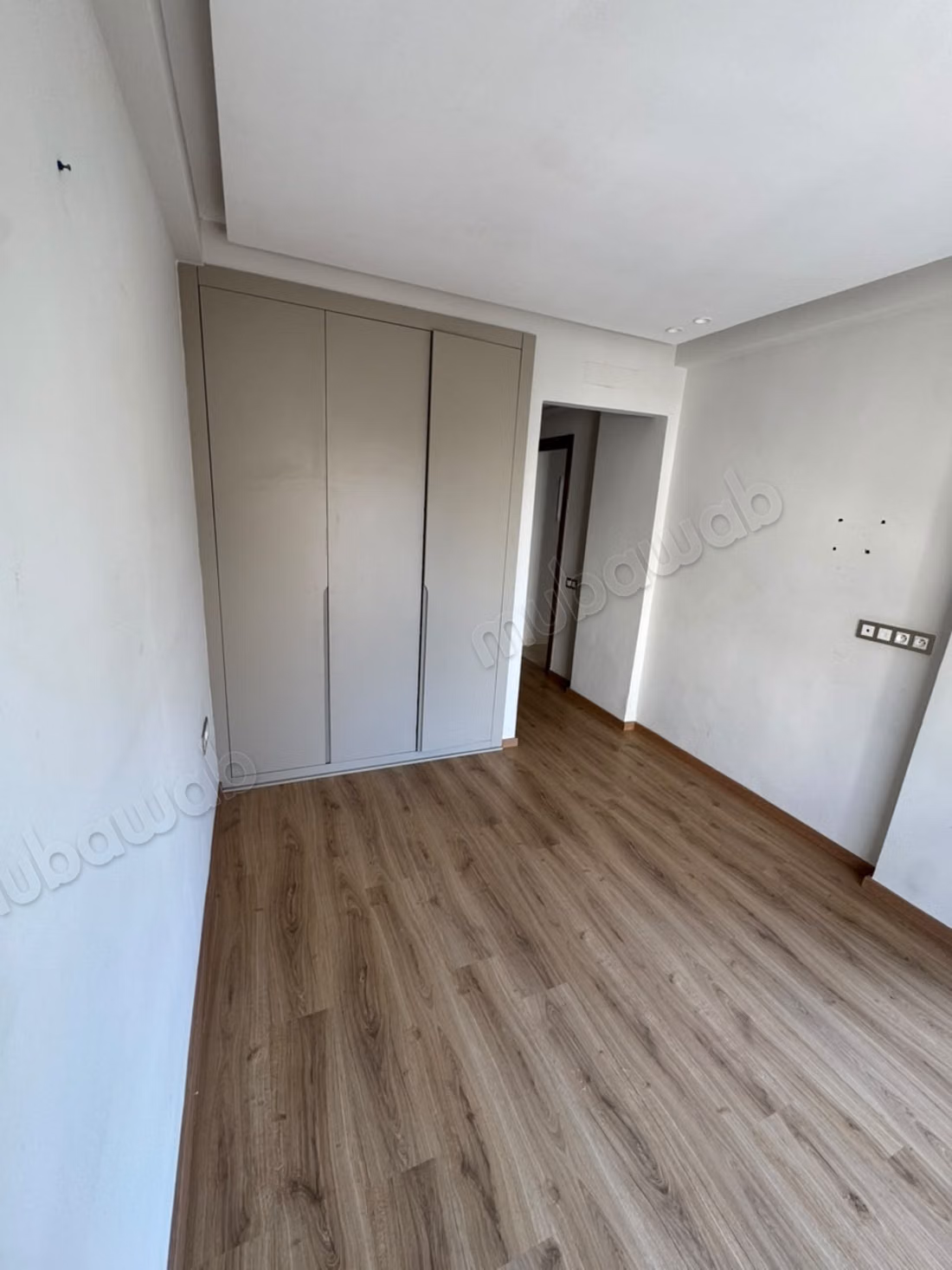 Location Appartement vide avec parking