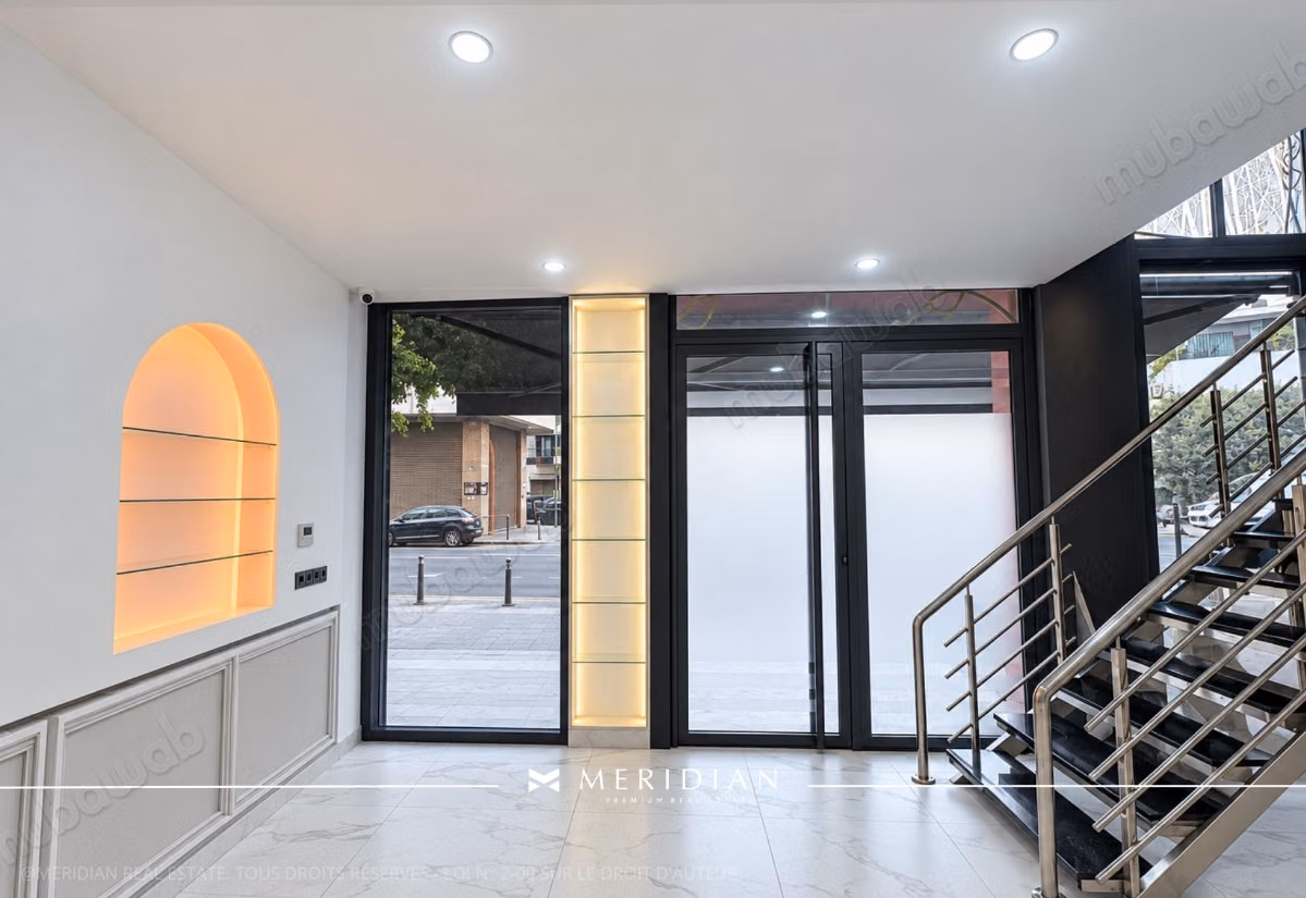 Local commercial aménagé 83m² sur Blvd à Palmier