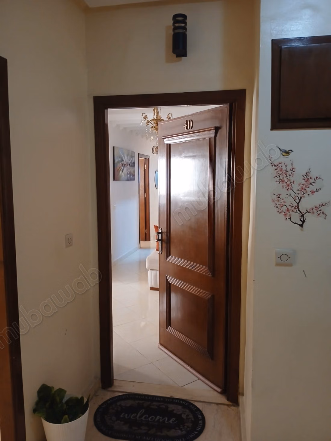 Appartement moderne à vendre au deuxième étage à Al-Awama