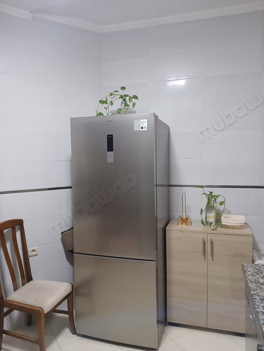 Appartement moderne à vendre au deuxième étage à Al-Awama
