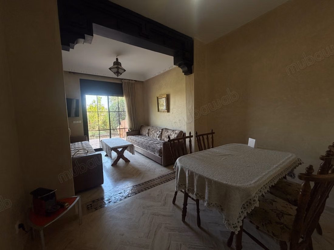 Rez de jardin une chambre, résidence avec piscine
