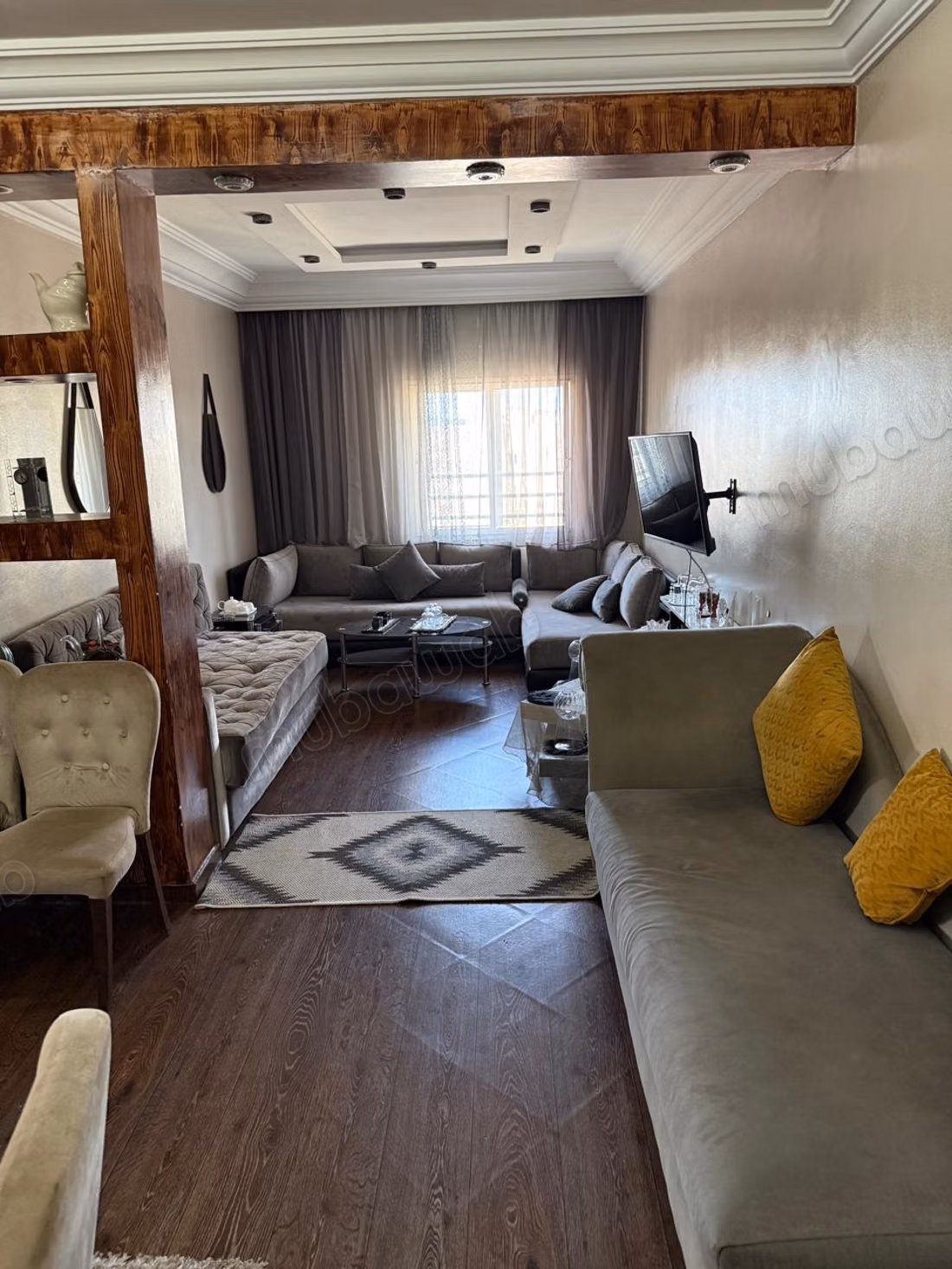 For sale apartment in Nassim 2. 2 large rooms. Well furnished