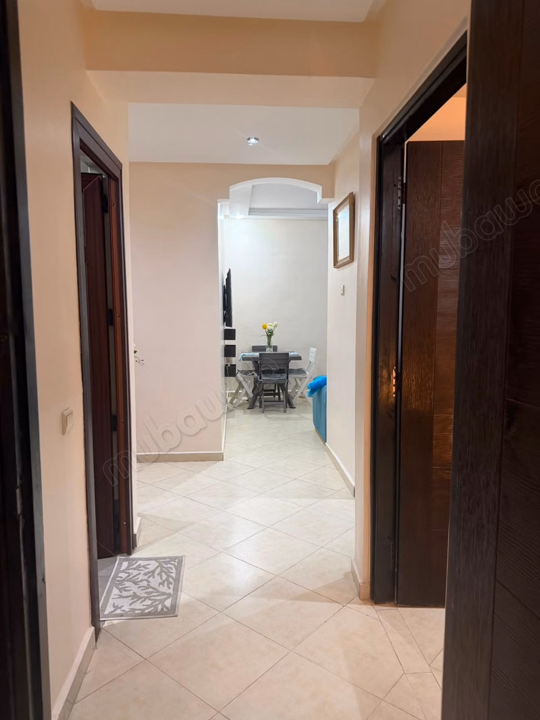 Louez cet appartement à Hay Mohammadi. 
2 chambres agréables. 
Bien meublé