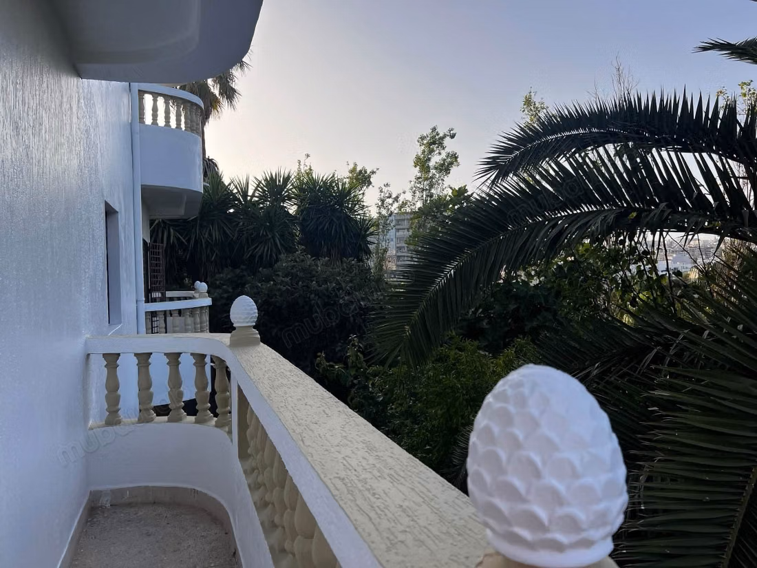 Villa 666 m² avec jardin à vendre – Tanger