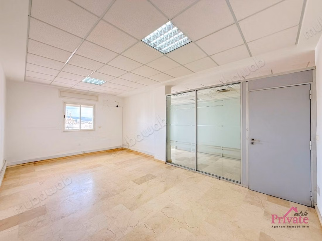 Affitto Ufficio 172 m² WILAYA Tangeri Rif: LZ862