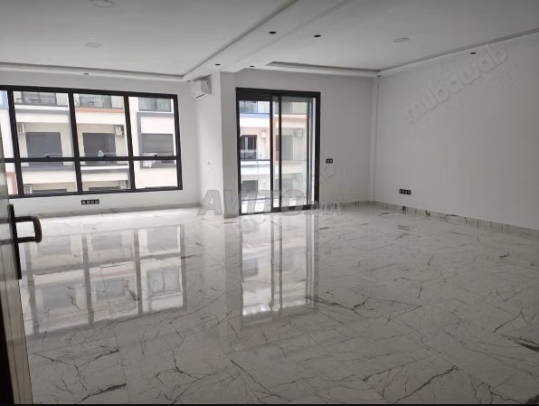 Offices for rent in Selouane with an area of 67 m²