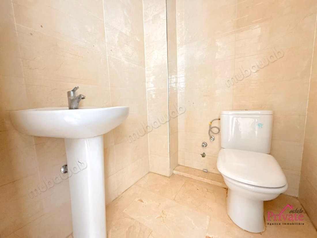 Ufficio in Affitto 62 m² WILAYA Tangeri Rif: LZ863