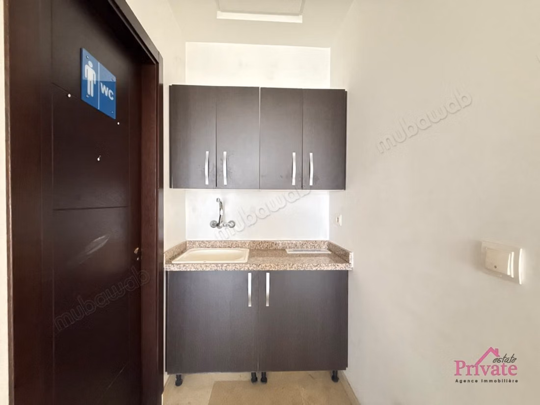 Affitto Ufficio 50 m² WILAYA Tangeri Rif: LZ864