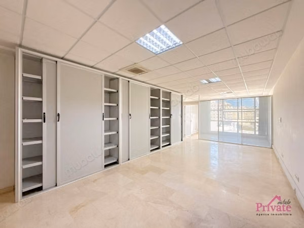 Affitto Ufficio 50 m² WILAYA Tangeri Rif: LZ864