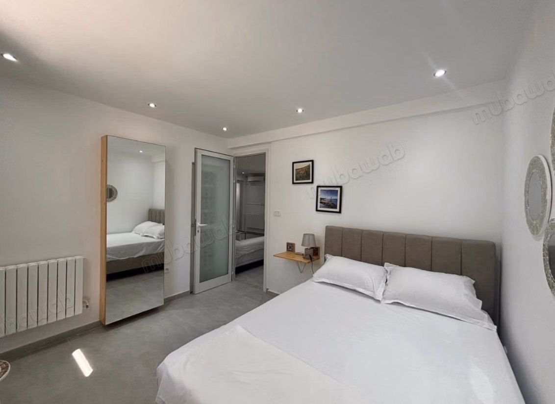 Appartement en Rez de chaussée en location à La Marsa Surface de 100 m². Meublé