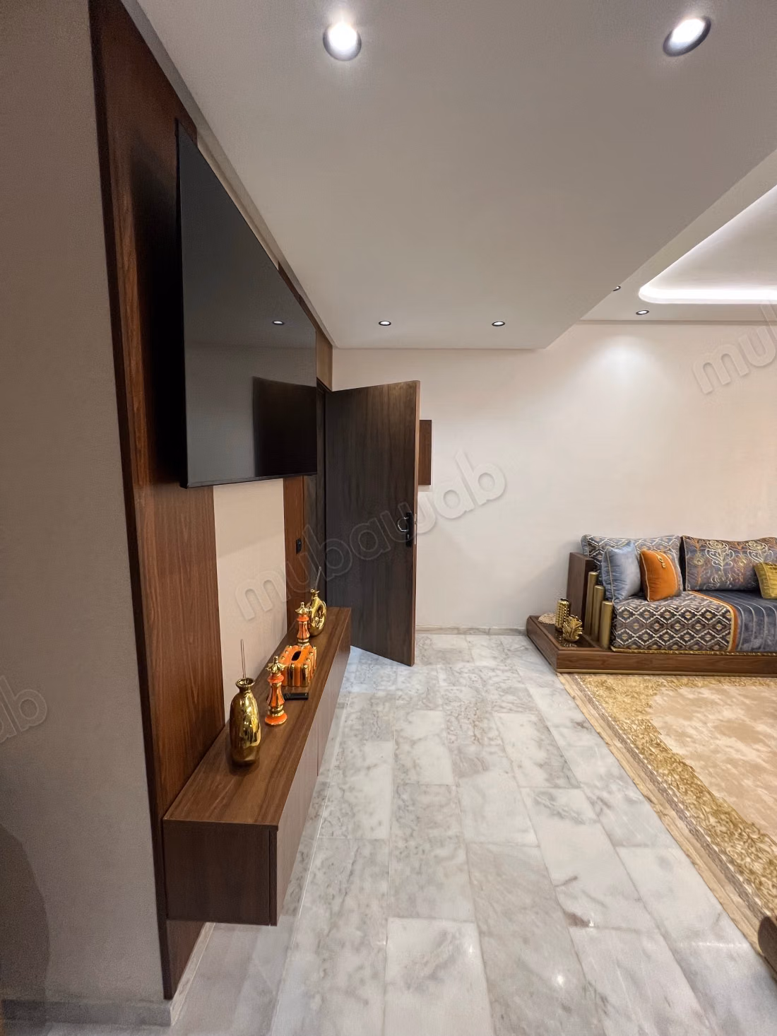 Apartment for rent in Franceville. 2 beautiful bedrooms. Furnished