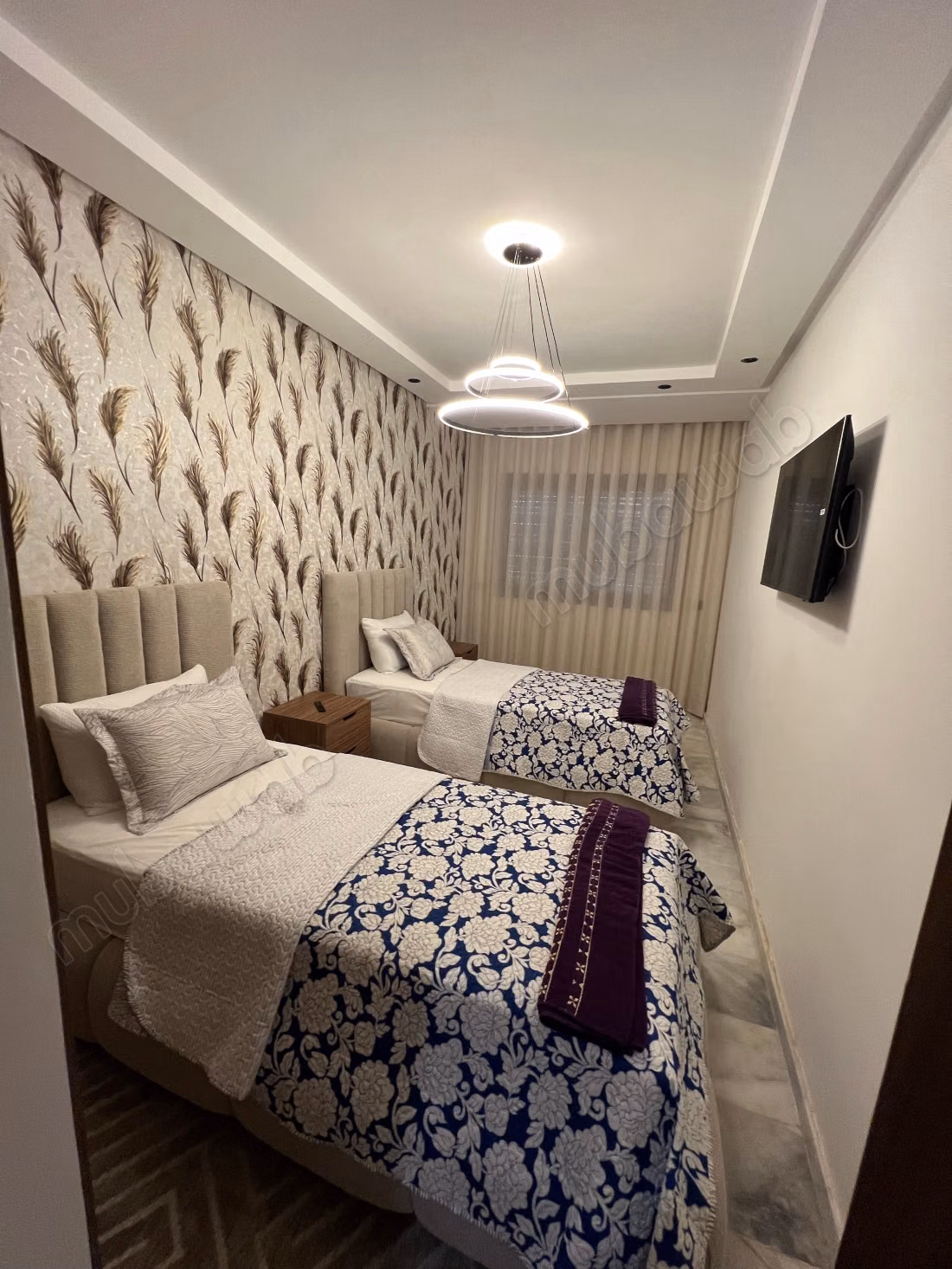 Apartment for rent in Franceville. 2 beautiful bedrooms. Furnished