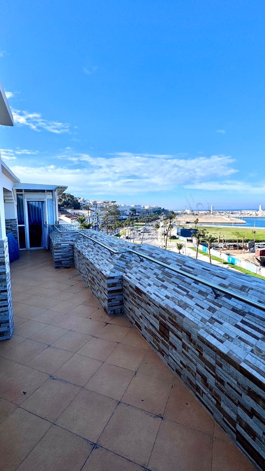 Appartment meublé vue panoramique sur la marina