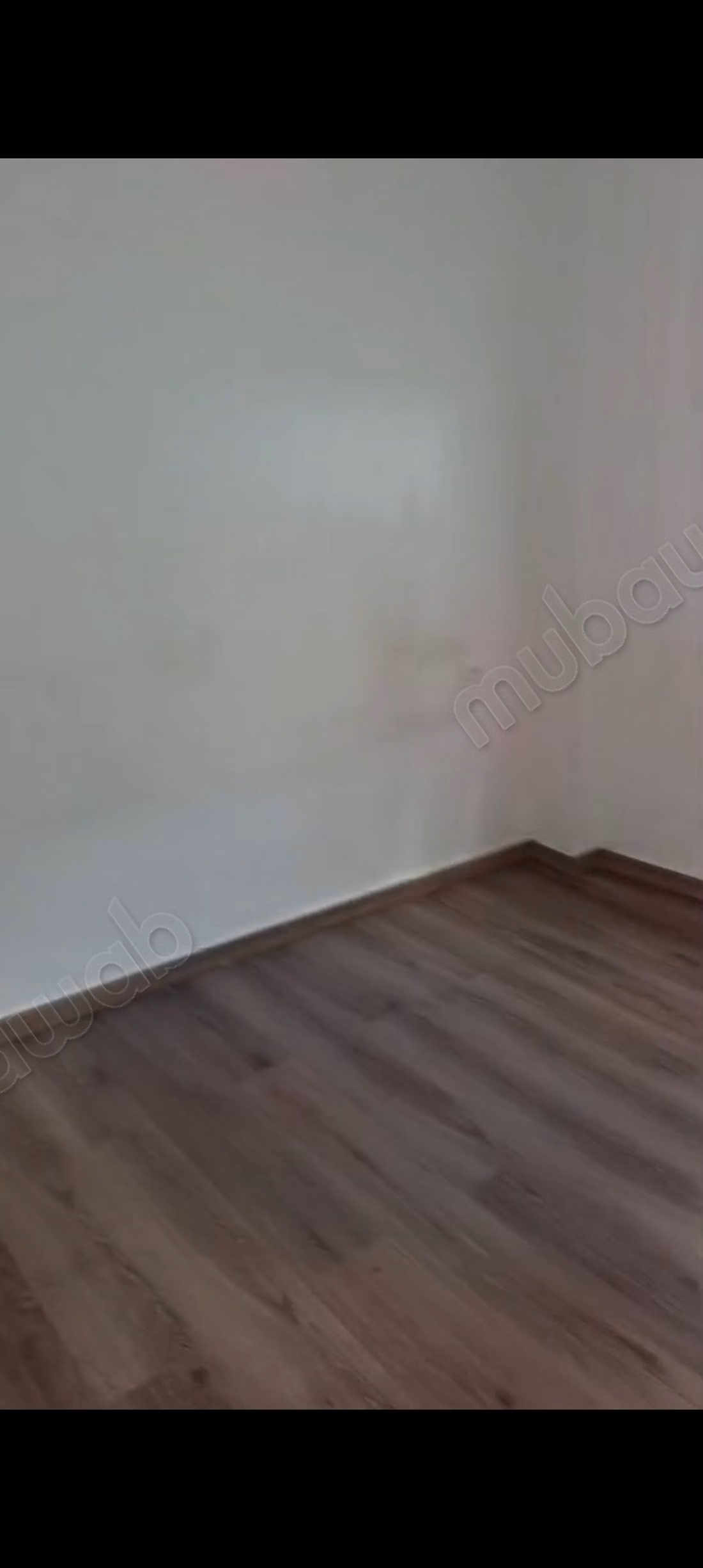 Bel appartement à vendre dans le quartier Golf. Superficie 60 m². Porte solide, résidence sécurisée