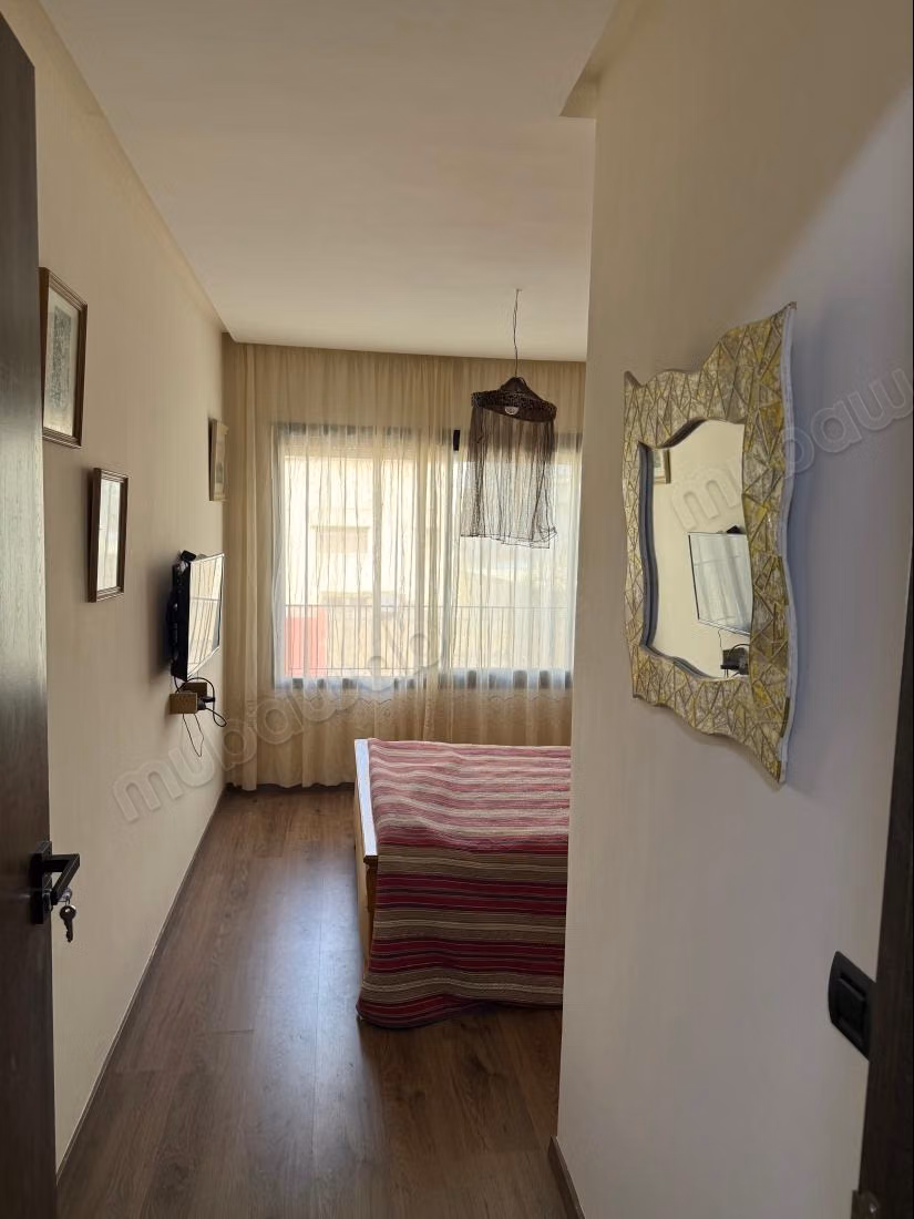 Magnificent NEW STUDIO 2025 with included garage