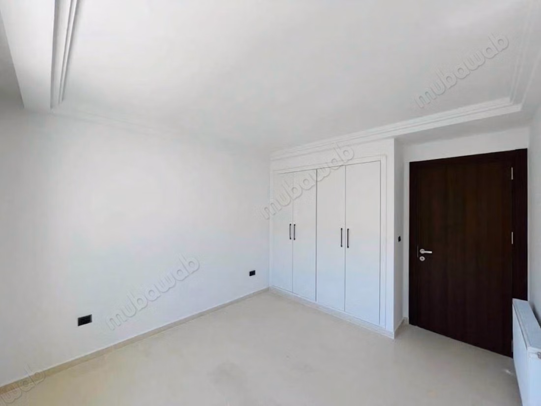 À vendre S1 neuf à la soukra