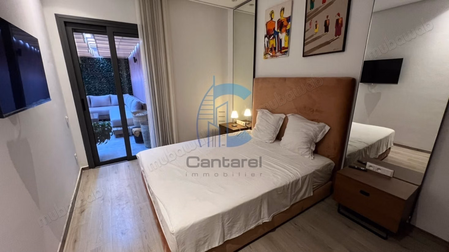 Luxury apartment with 2 bedrooms and 2 terraces, 112 m² for sale in Guéliz