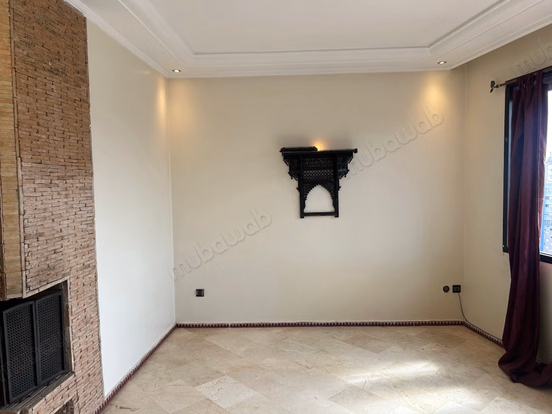 Burgundy apartment rental with 2 bedrooms and terrace