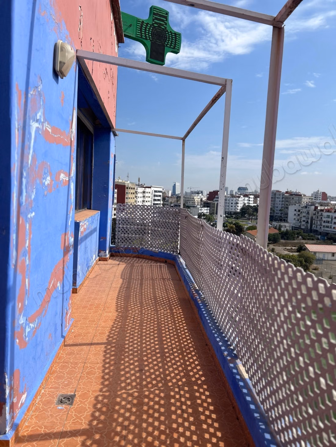 Burgundy apartment rental with 2 bedrooms and terrace