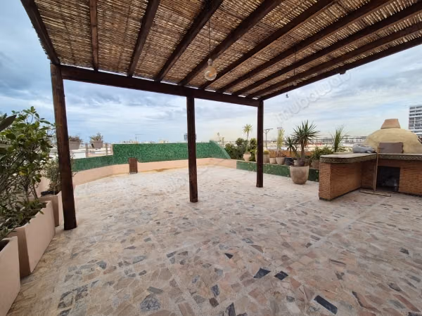 Rooftop privé au cœur de racine
