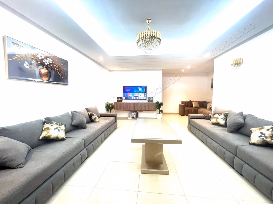 Bel appartement à louer dans le quartier Mohammedi. 2 pièces. Meublé