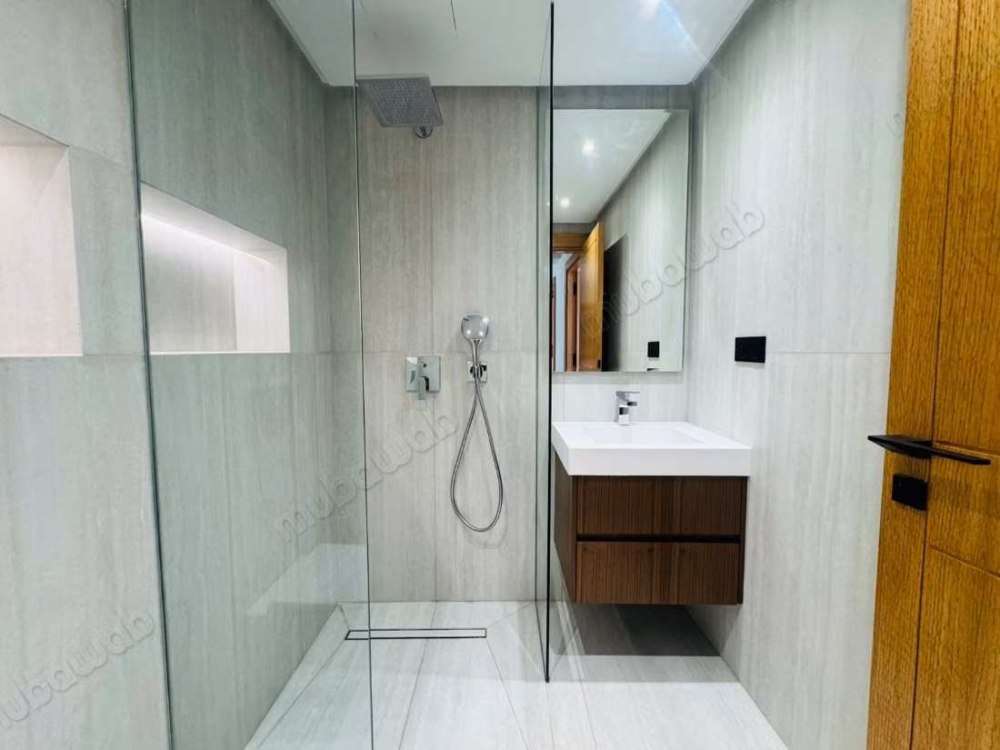 Superb apartment for rent in Racine. 1 Room. Parking and terrace