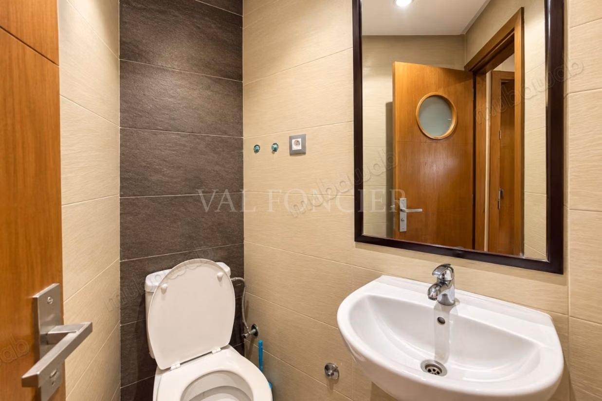 Location Bureau haut standing 91m2 avec parking 
Route d’El Jadida – Ghandi, Casablanca