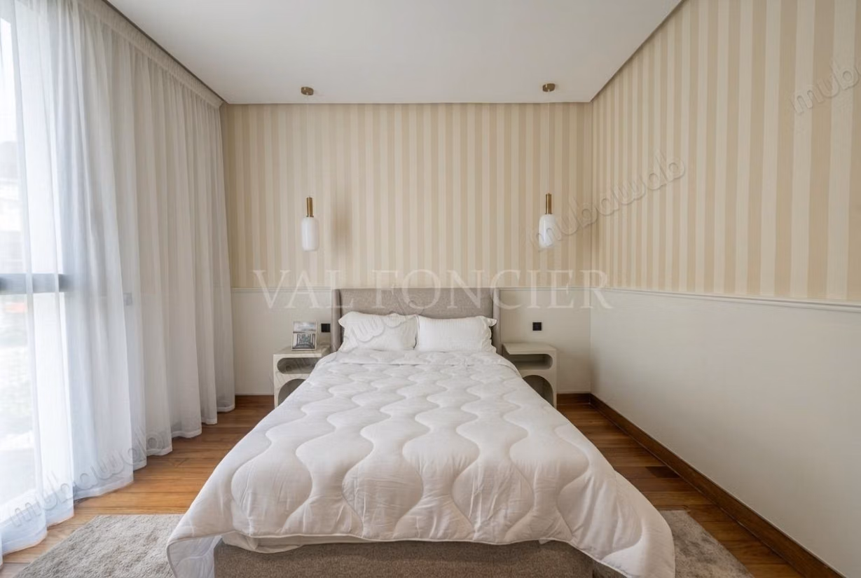 For sale Exceptional apartment 166m2 2 Suites furnished Ain Diab, Casablanca