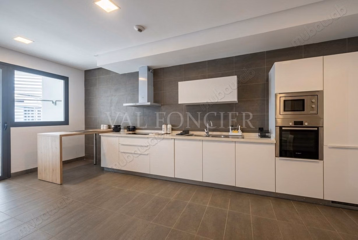 For sale Exceptional apartment 166m2 2 Suites furnished Ain Diab, Casablanca