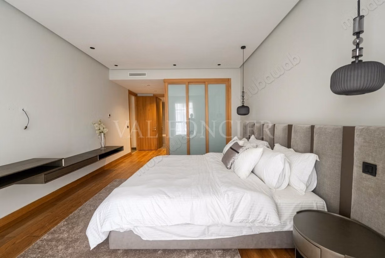 For sale Exceptional apartment 166m2 2 Suites furnished Ain Diab, Casablanca