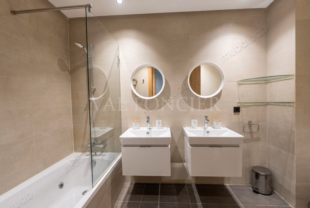 Sale of Superb Apartment 137m2 2 Suites Furnished Ain Diab, Casablanca