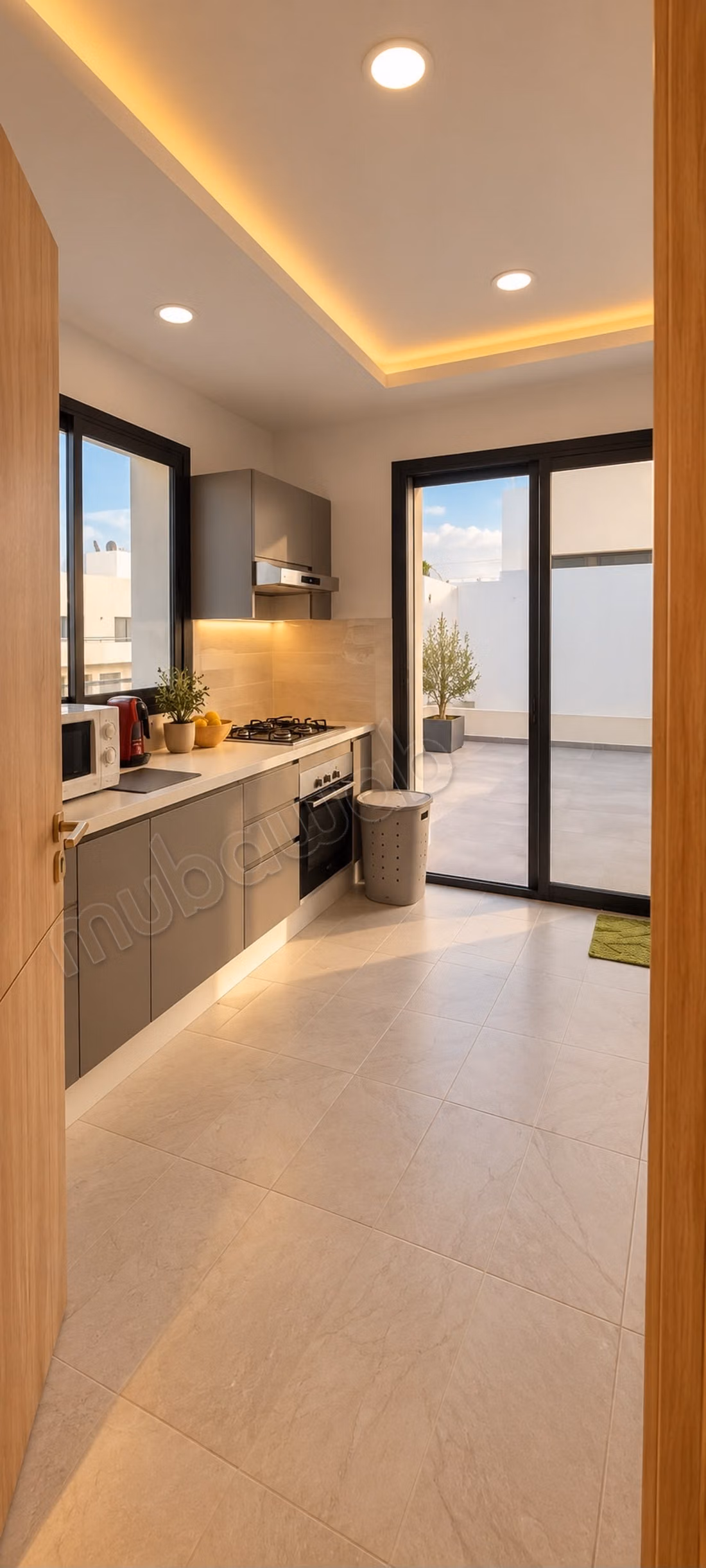 Magnificent furnished penthouse with sea view