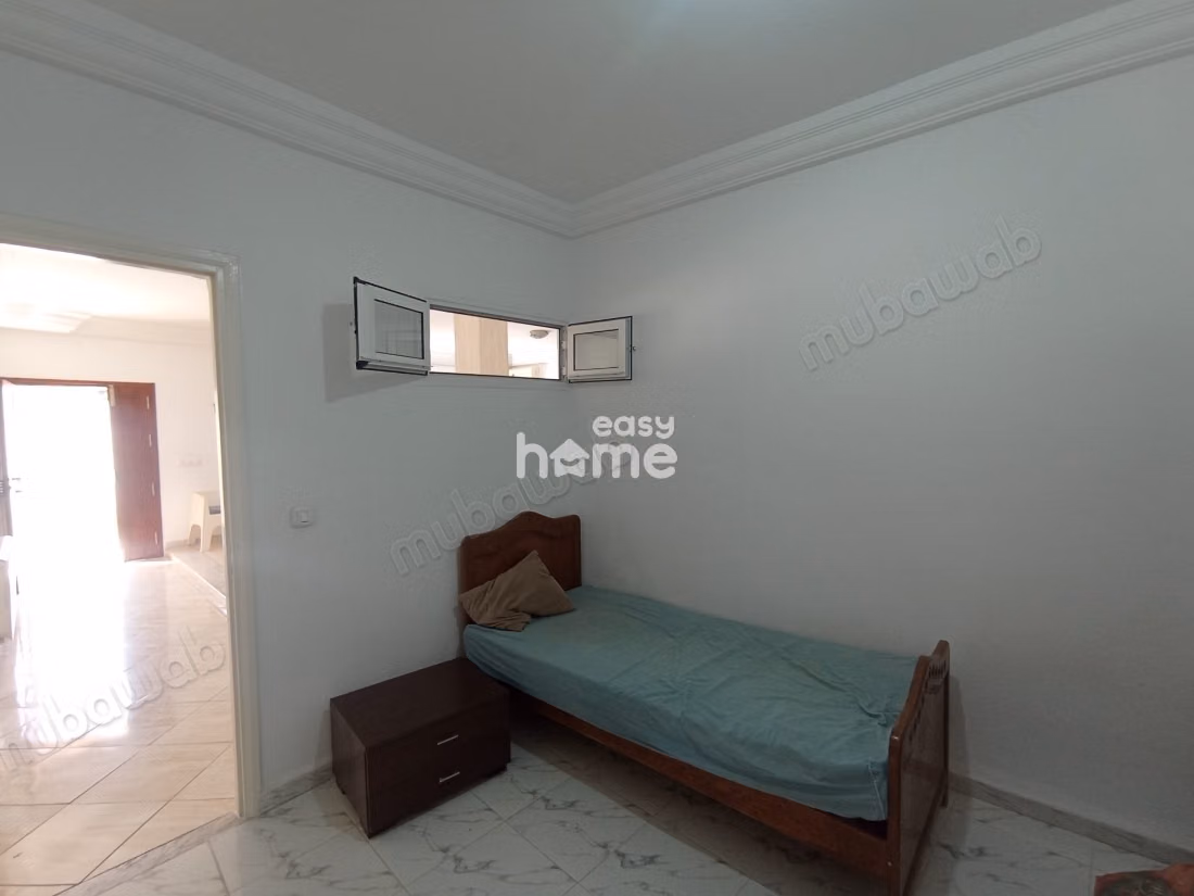 RDC S2 Meublé de 100m² avec une terrasse