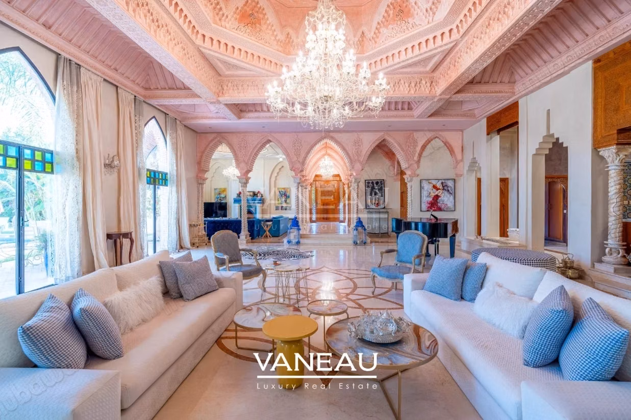 Villa 6 suites à vendre au coeur d'un des plus prestigieux Golf de Marrakech