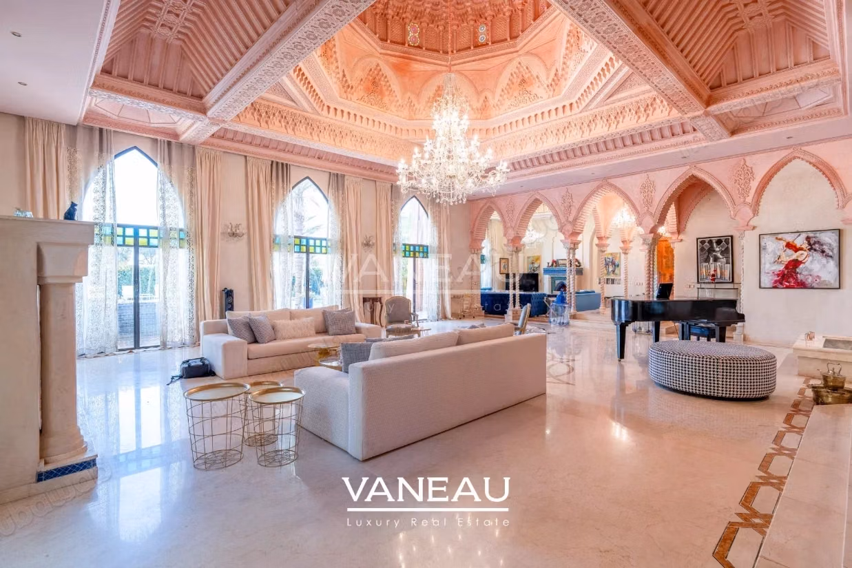 Villa 6 suites à vendre au coeur d'un des plus prestigieux Golf de Marrakech