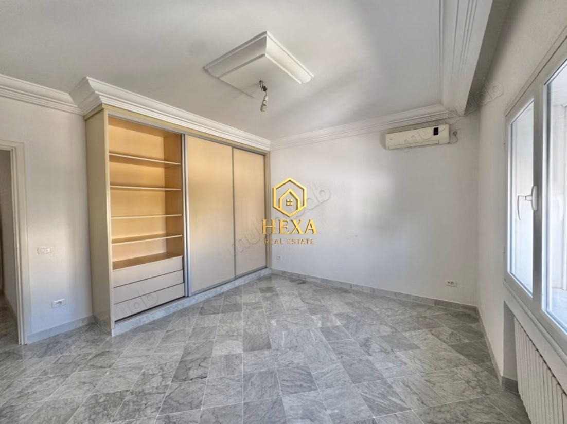 Etage de villa S3 à La Marsa