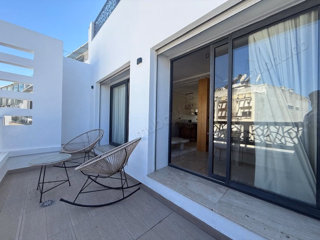 Studio duplex avec terrasse