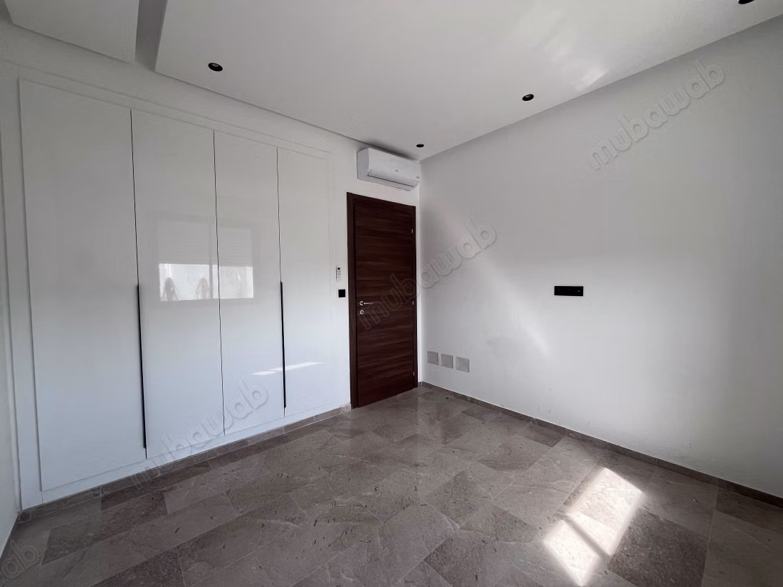 À louer un appartement neuf en s2 à la soukra
