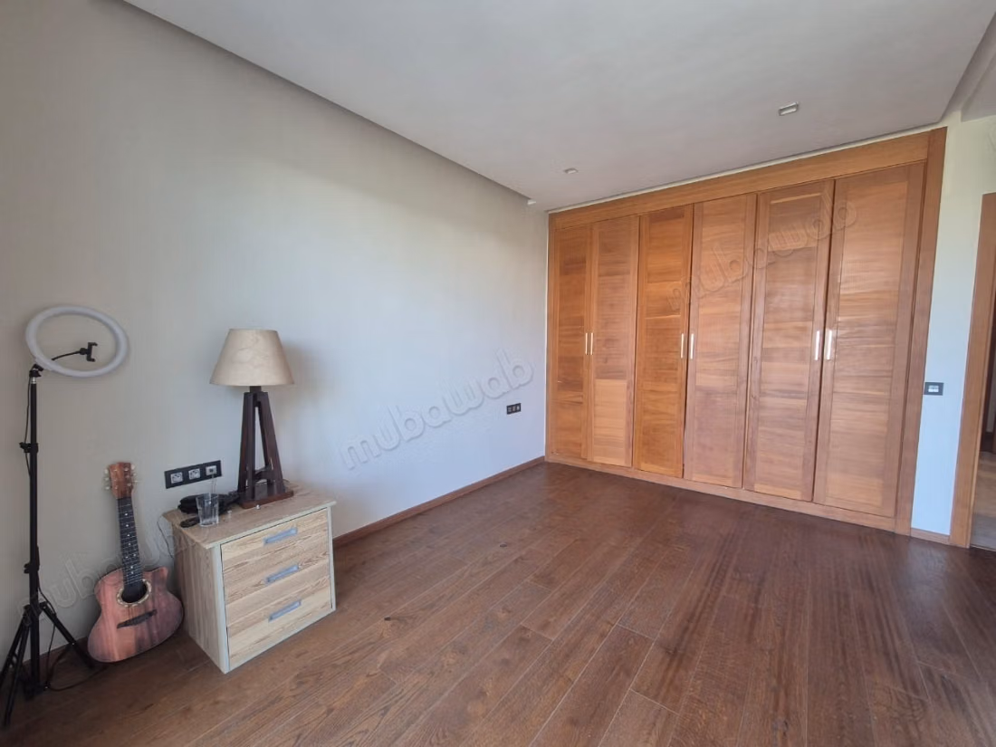 Location villa de haut standing à Ville Verte. 5 chambres agréables. Bien meublé