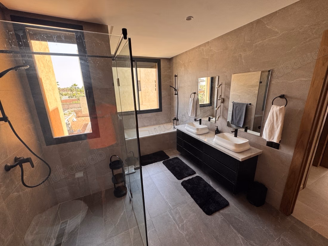 Location villa MYS haut standing. Meublée ou vide