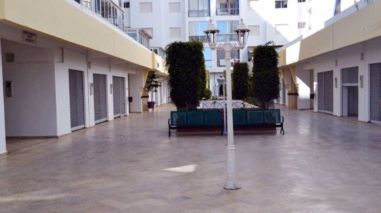 Local commercial à vendre à Hay Massira.
Surface de 15 m².
Prestation de conciergerie