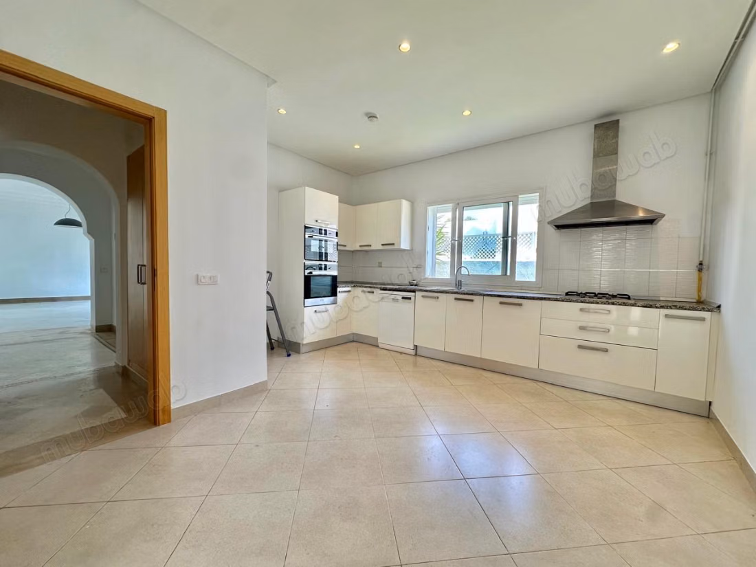 Alouer: villa s4 a gammarth la marina
