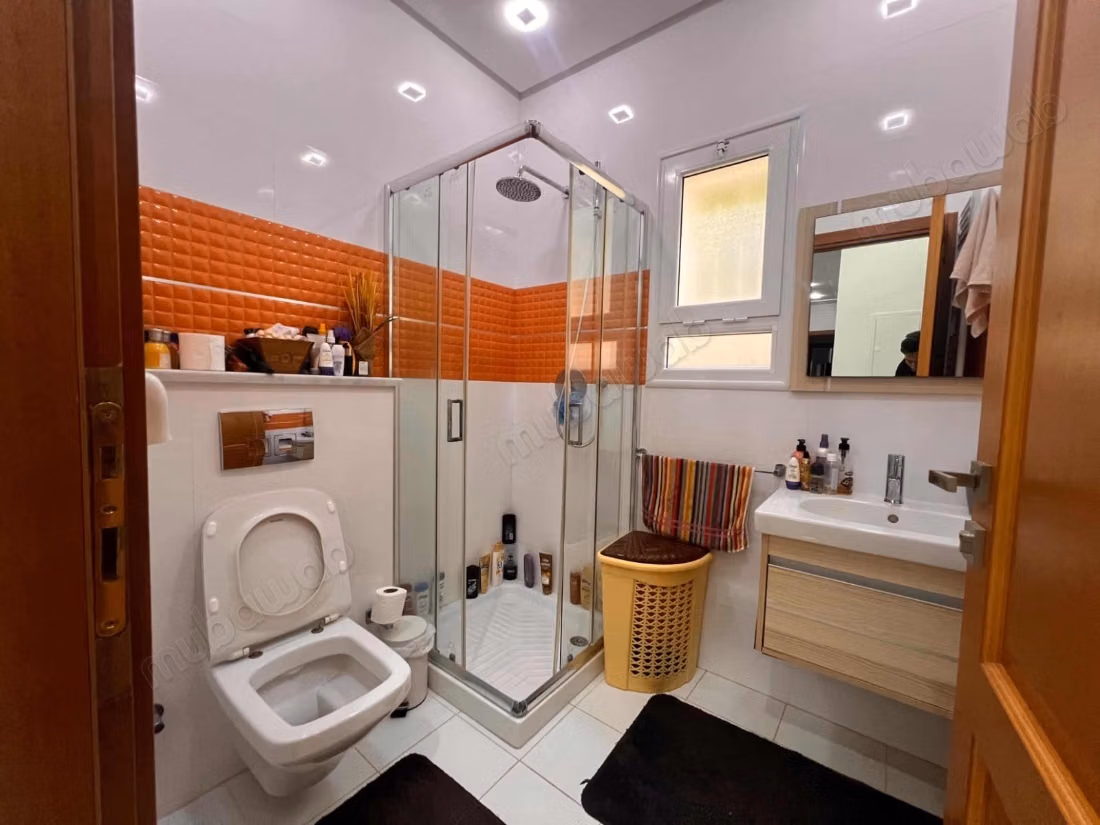 À vendre une villa au rue du parc la soukra