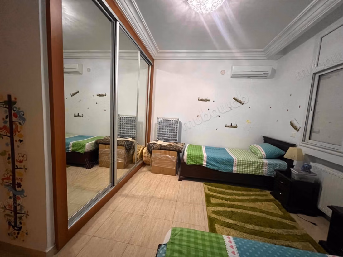 À vendre une villa au rue du parc la soukra