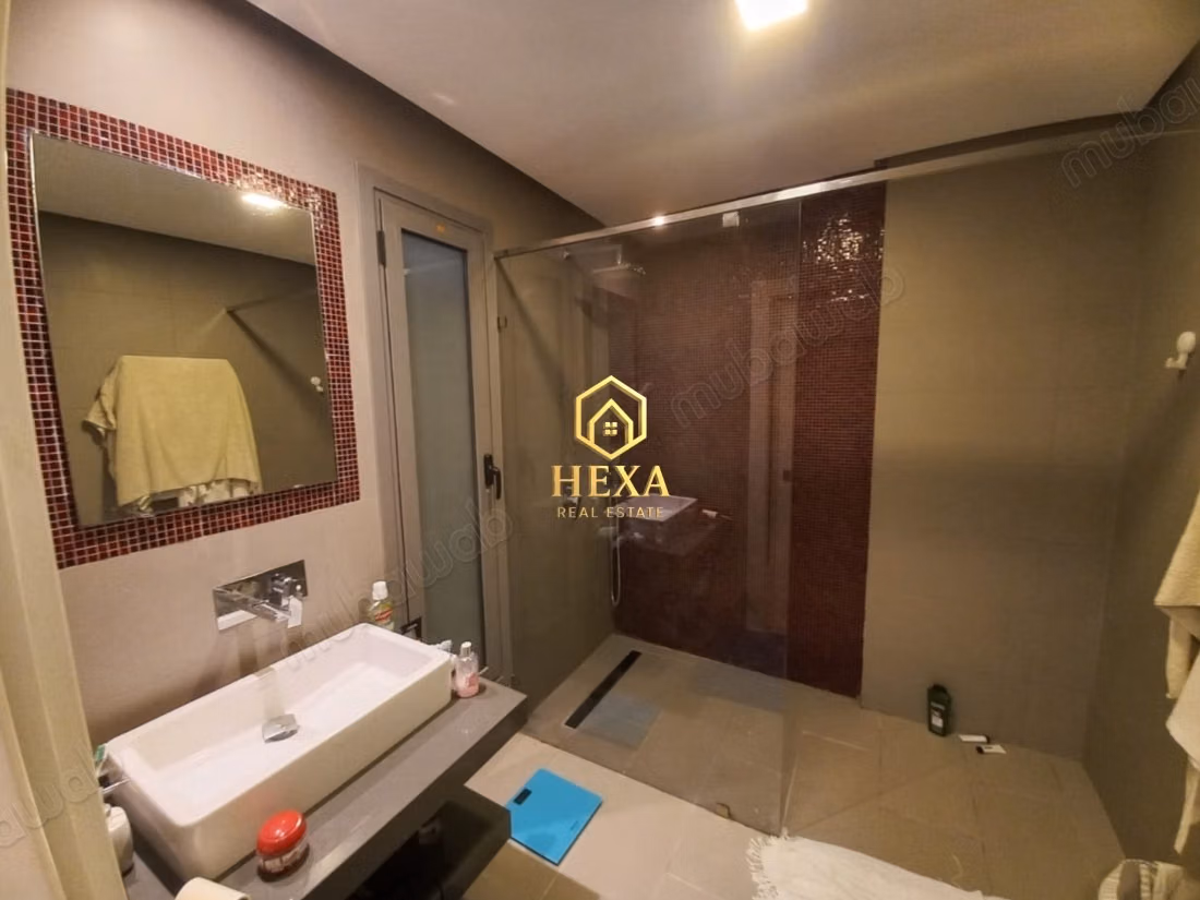 Duplex S3 meublé avec piscine à Gammarth
