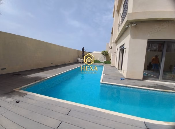 Duplex S3 meublé avec piscine à Gammarth
